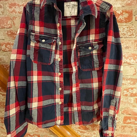 Abercrombie & Fitch Red and Blue Casual Button Down Shirt - Picture 1 of 3